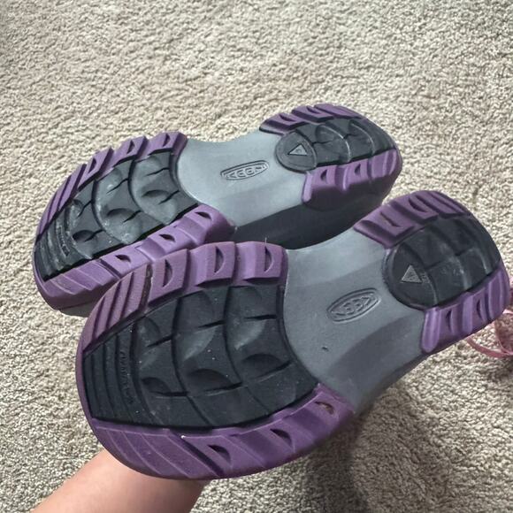 Keen Lumi Waterproof Snow Boots Big Girls Size 1 Insulated Warm Gray w/ Purple - Picture 11 of 16